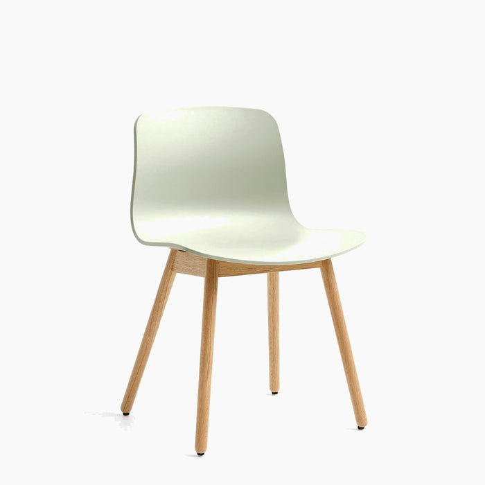 AAC12 Water-based lacquered oak 4 leg base Standard glider - HAY