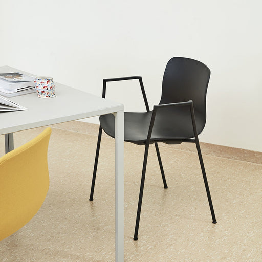 AAC18 Black powder coated steel 4 leg base Standard glider - HAY