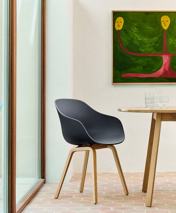 AAC222 Chair Black water-based lacquered oak base Standard glider - HAY