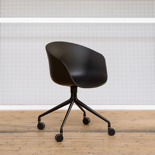 AAC24 Black powder coated aluminium 4 star swivel wheel base - HAY