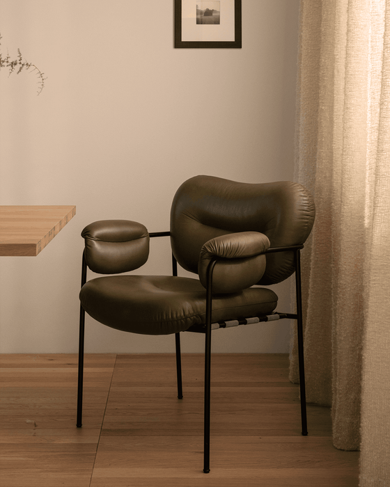 Bollo Chair - Bollo dining lifestyle 02