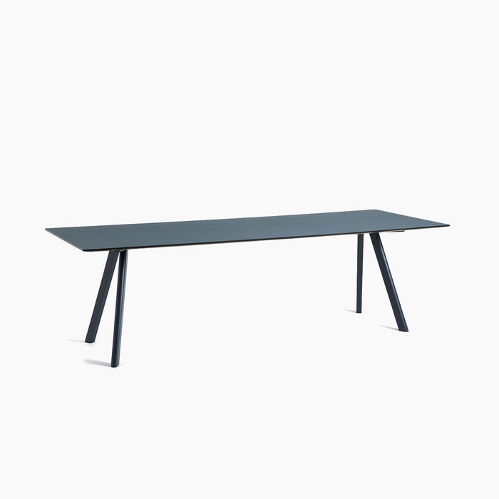 CPH30 Table Water-based lacquered oak frame - HAY
