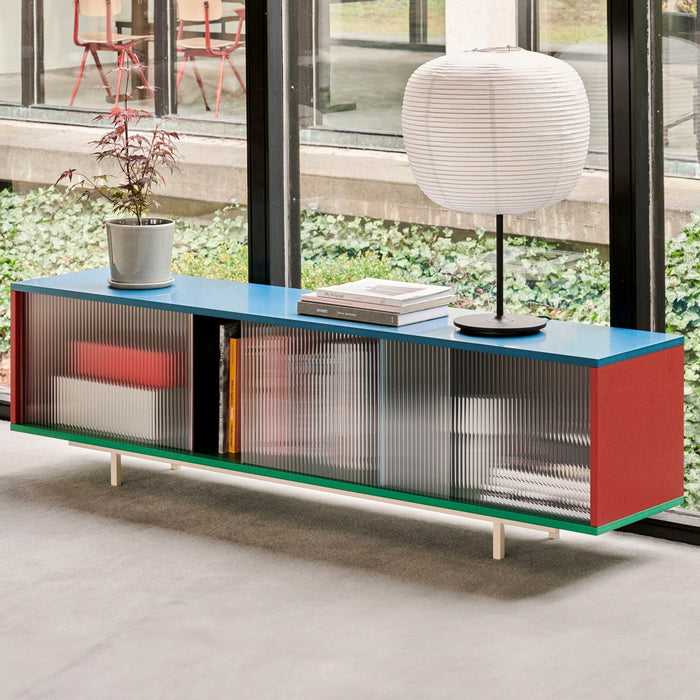 Colour Cabinet w. glass doors Floor - HAY
