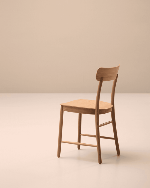 Figurine Chair - Figurine chair lifestyle 01