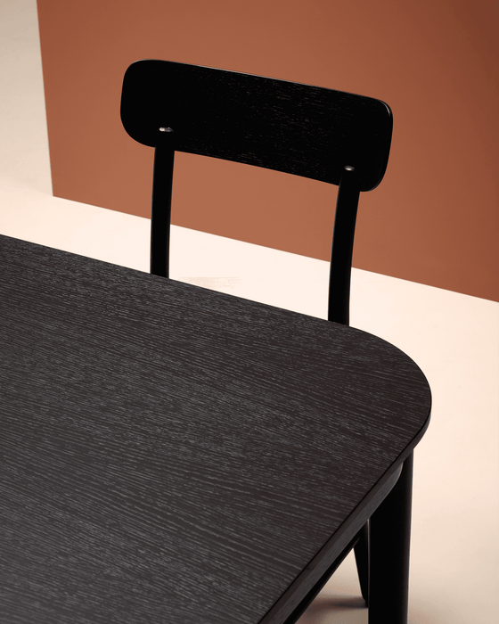 Figurine Dining Table - Figurine lifestyle 02