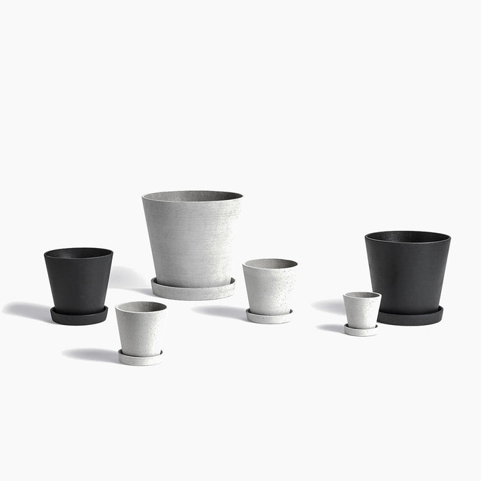 Flowerpot with Saucer - HAY