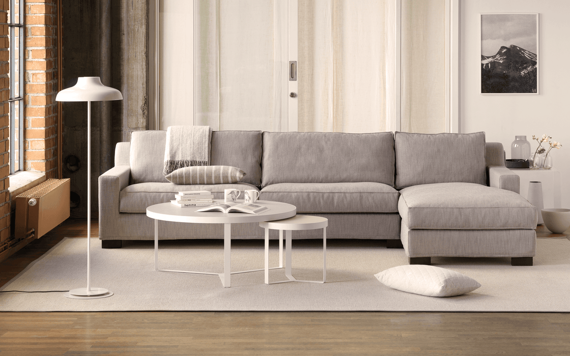 Morris Classic 2.5_3 Seater Sofa - Fogia Morris sofa lifestyle 01