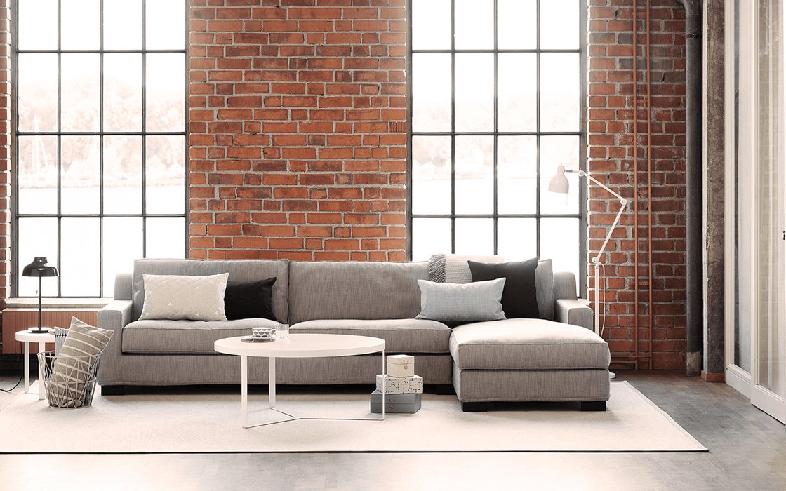 Morris Classic 2.5_3 Seater Sofa - Fogia Morris sofa lifestyle 02