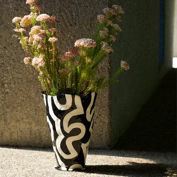 Jessica Hans Shadow Vase - HAY