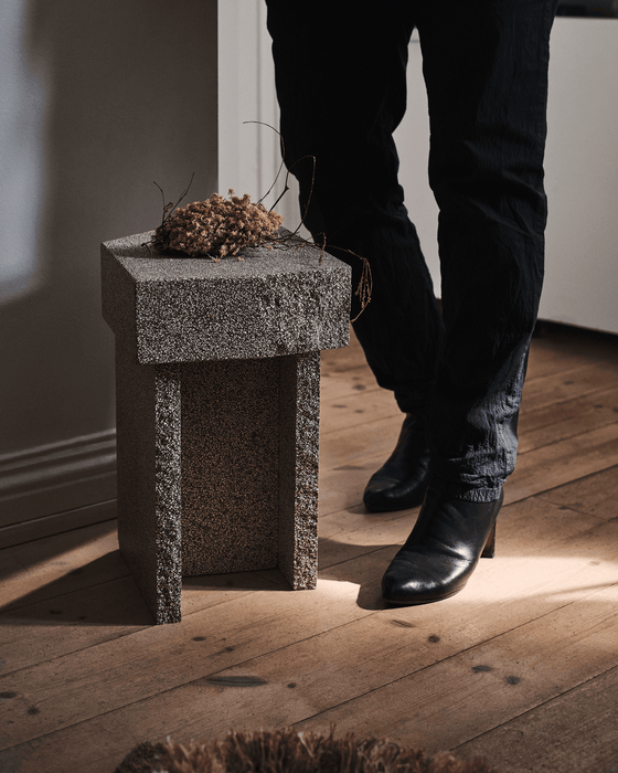 Kern Side Table - Kern lifestyle 01