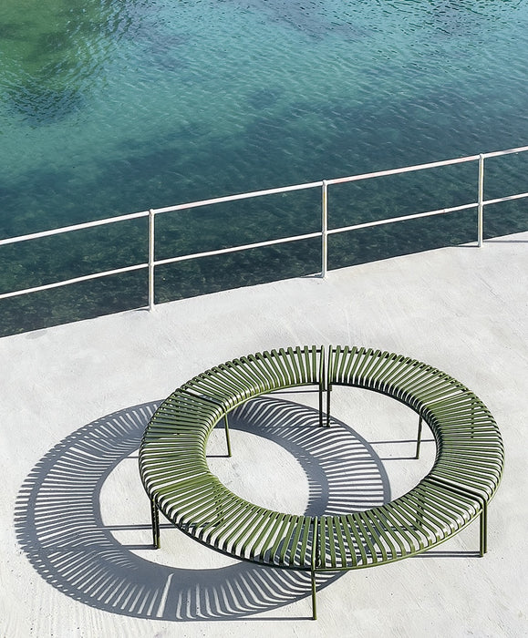 Palissade Park Bench - HAY