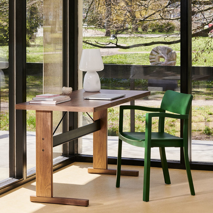 Passerelle Desk Water-based lacquered walnut frame Ink black powder coated crossbar Adjustable gliders - HAY