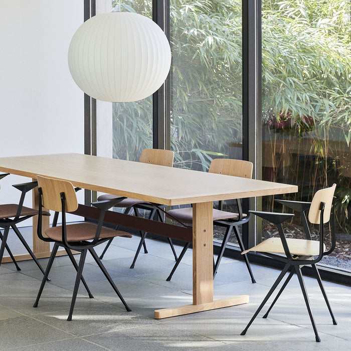 Passerelle Table Water-based lacquered oak frame Ink black powder coated crossbar Adjustable gliders - HAY