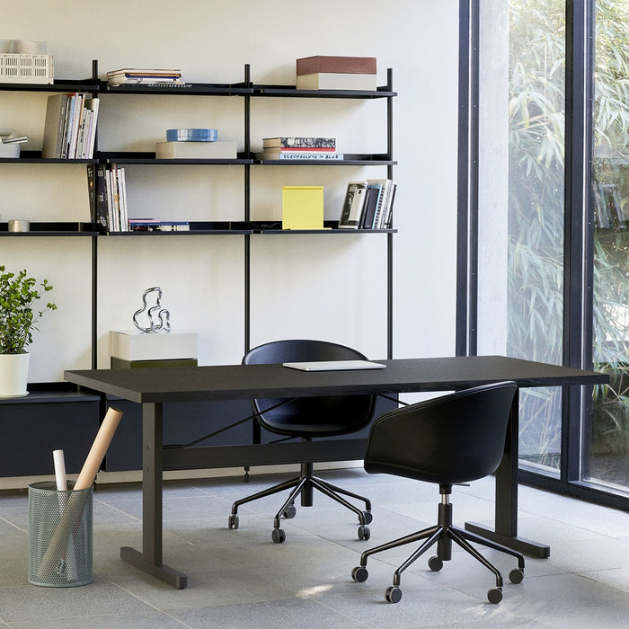 Passerelle Table Water-based lacquered oak frame Ink black powder coated crossbar Adjustable gliders - HAY