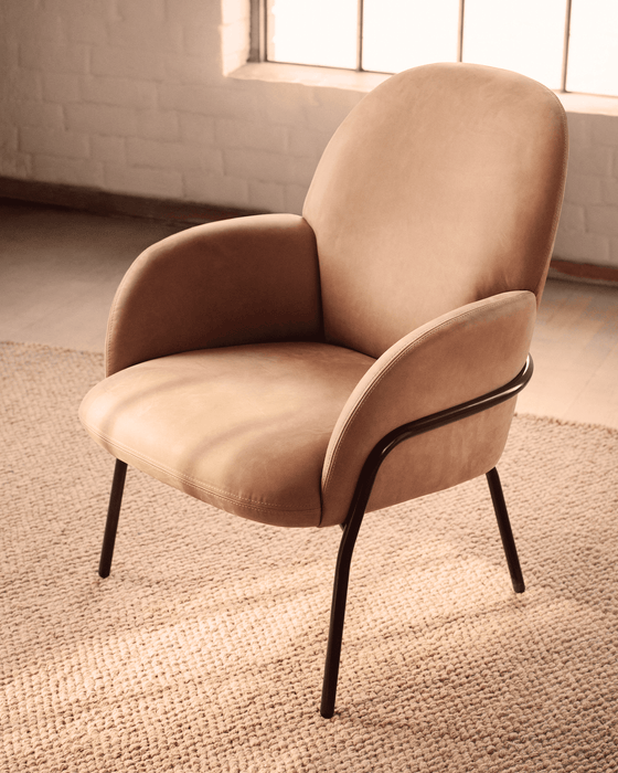 Sling Lounge Chair - Sling lounge chair lifestyle 01