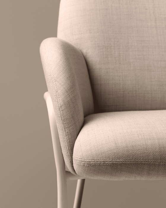 Sling Sofa - Sling lounge chair lifestyle 05