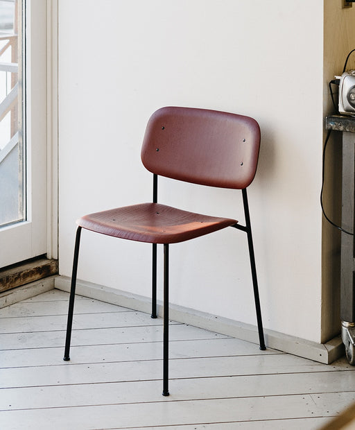 Soft Edge40 Fall red powder coated steel 4 leg base Standard glider - HAY