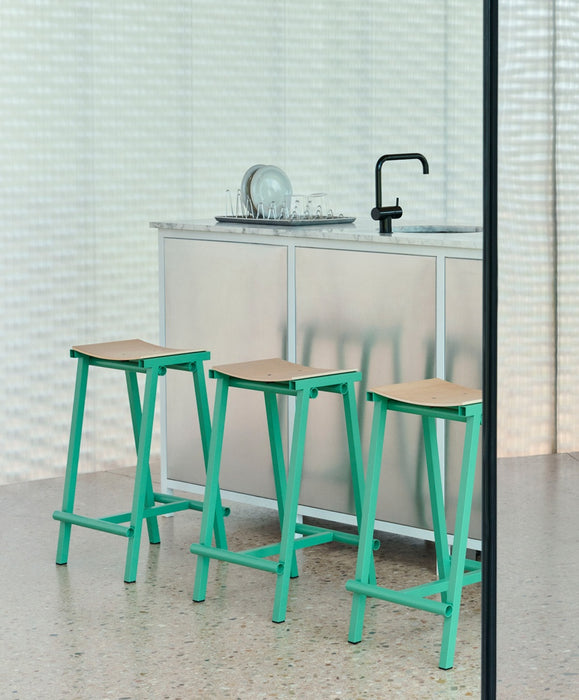 Taburete 8 Bar stool High Signal red powder coated base H75 - HAY