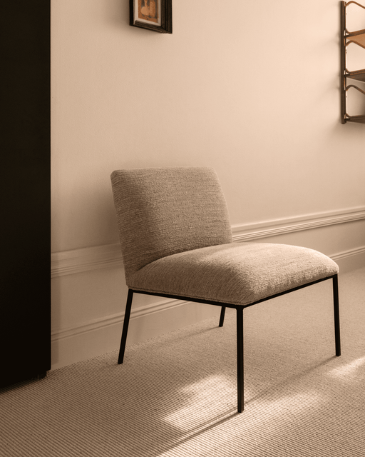 Tondo Easy Chair - Tondo lounge chair lifestyle 01