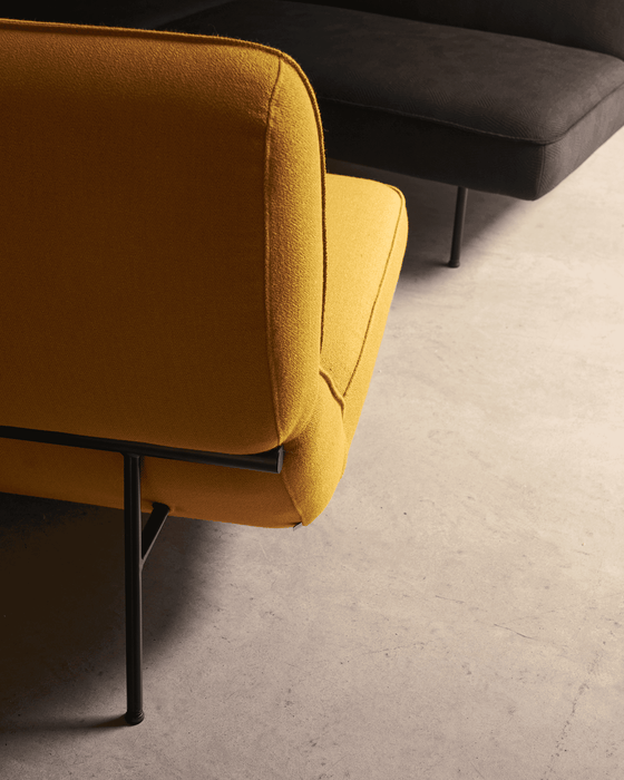 Velar Sofa - Velar sofa lifestyle 02