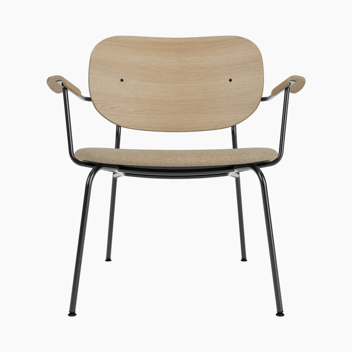 Co Lounge Chair, Seat upholstered - Natural Oak | Audo Bouclé 02
