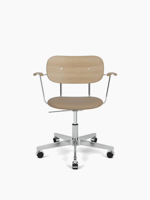 Front view of the Co Task Chair with natural oak backrest, tan upholstered seat, and polished aluminium base with castors.
