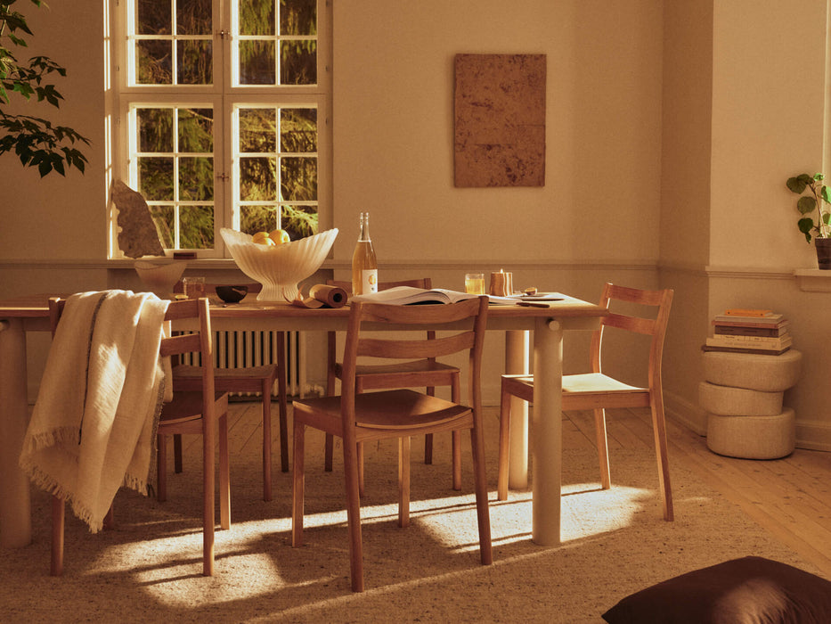 Atura Dining Table