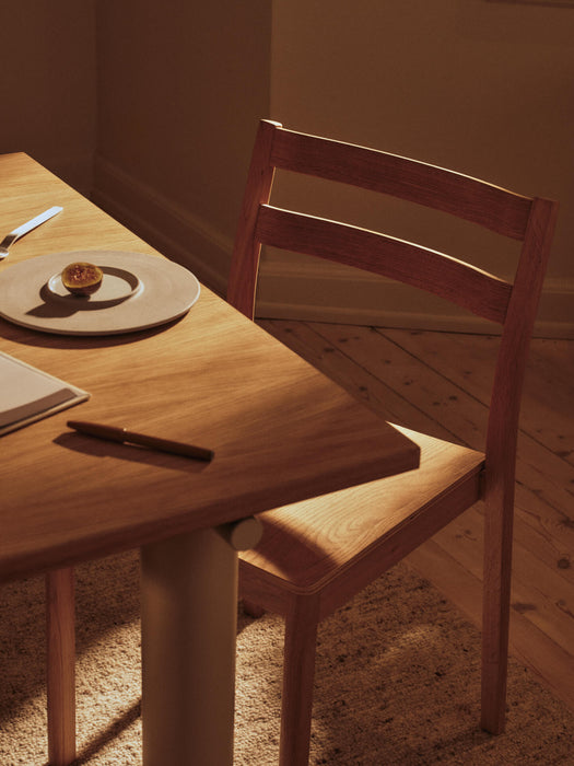 Atura Dining Table