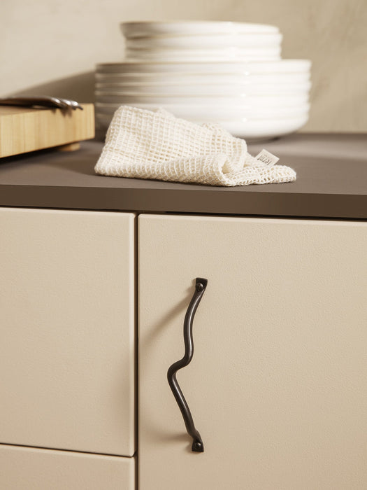 Curvature Handle