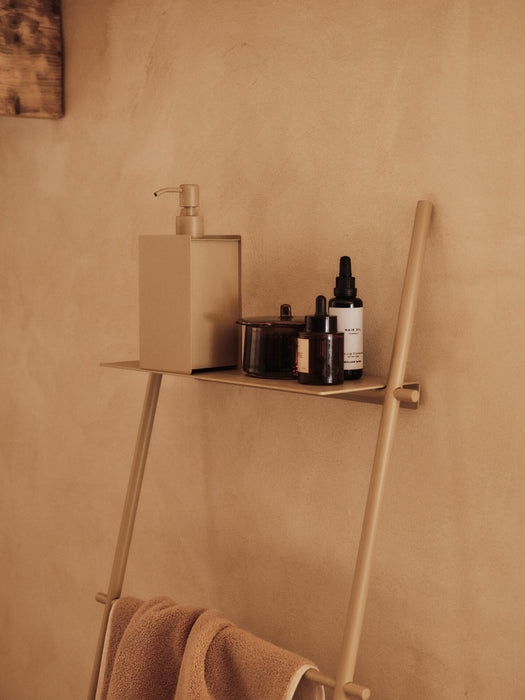 Dora Towel Ladder