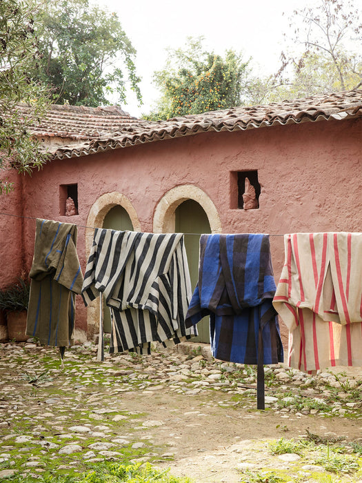 Field Robe