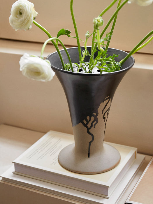 Flores Vase