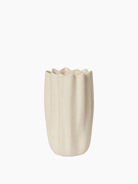 Nium Vase