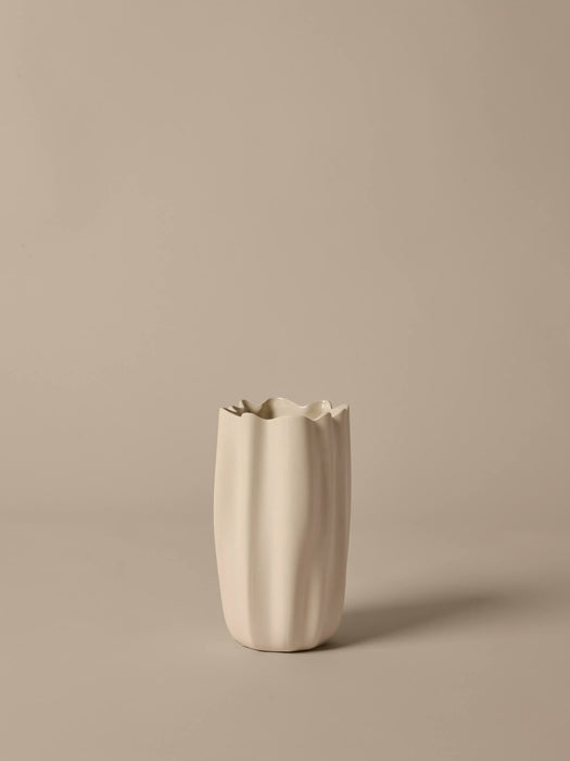 Nium Vase