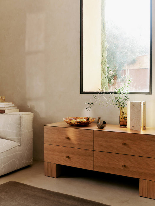 Oeste Table Lamp