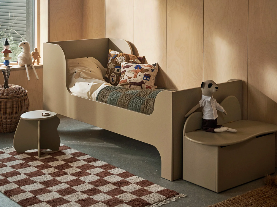 Sill Junior Bed