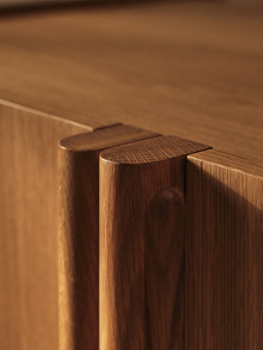 Tilu Dresser