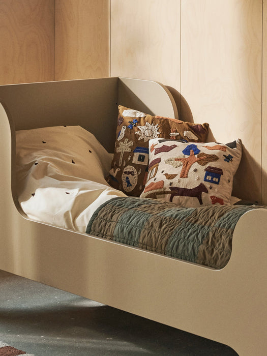 Village Cushion