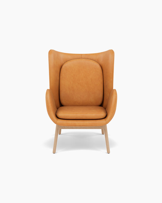 Embrace Lounge Chair — Large, Vintage Cognac_Lacquered oak