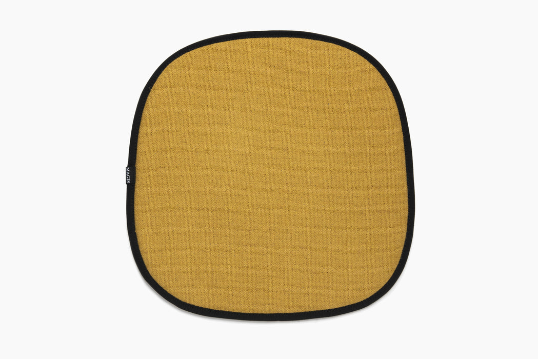 Alpina alpina cushion - studio