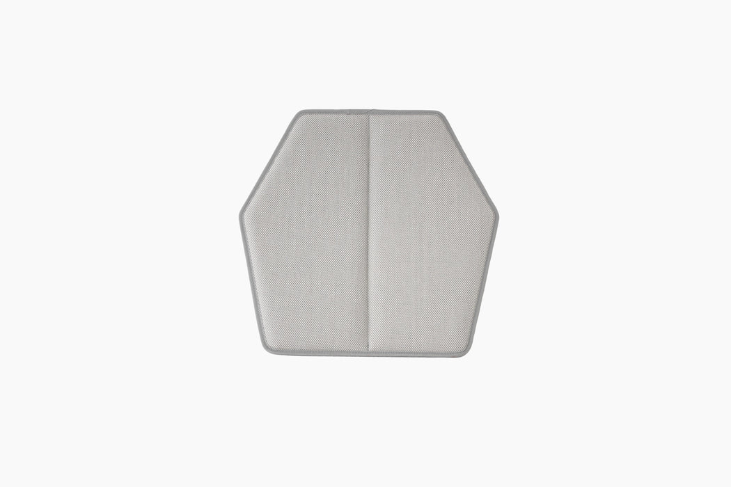 Chair_One one cushion kvadrat steelcut trio beige - studio