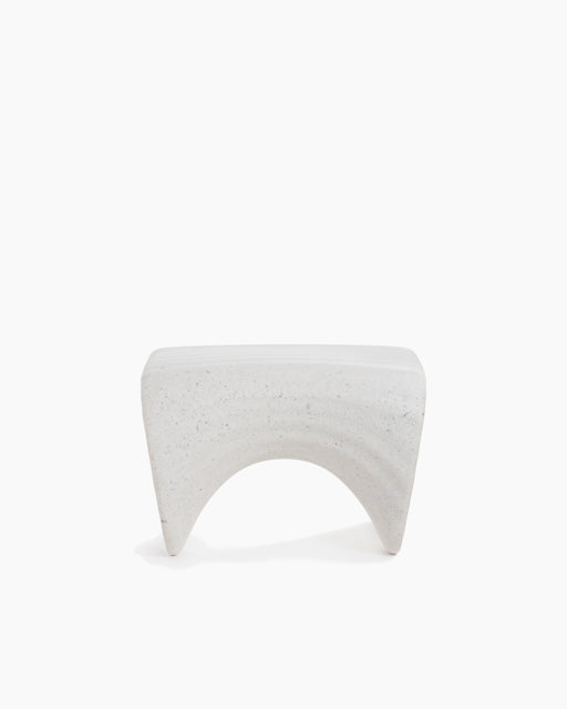 In-Side white - studio