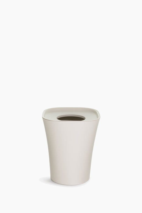 Trash trash waste bin white - studio