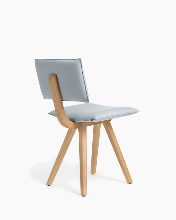 Trave trave oak tinted ash kvadrat reflect - studio