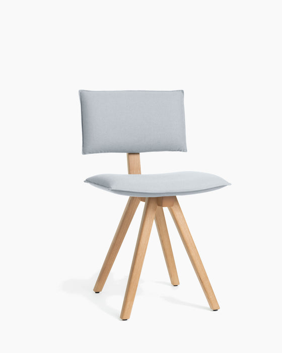 Trave trave oak tinted ash kvadrat reflect - studio