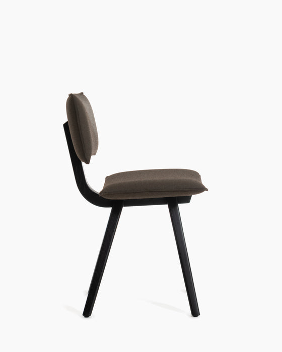 Trave trave black tinted ash kvadrat reflect - studio