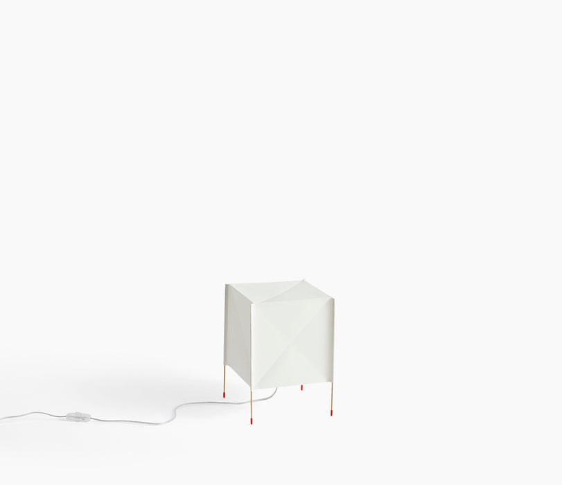 Lámpara de mesa de cubo de papel