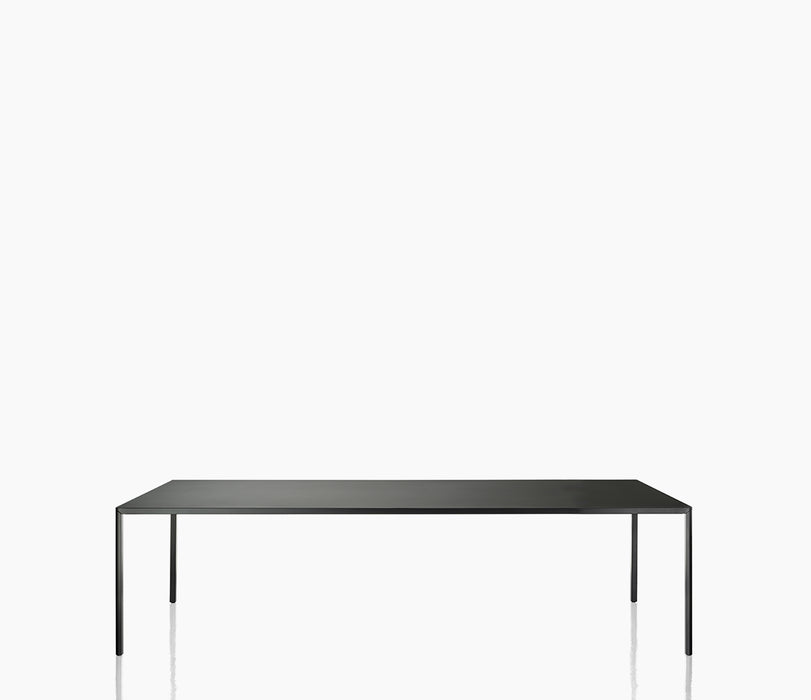 Passe-partout Dining Table